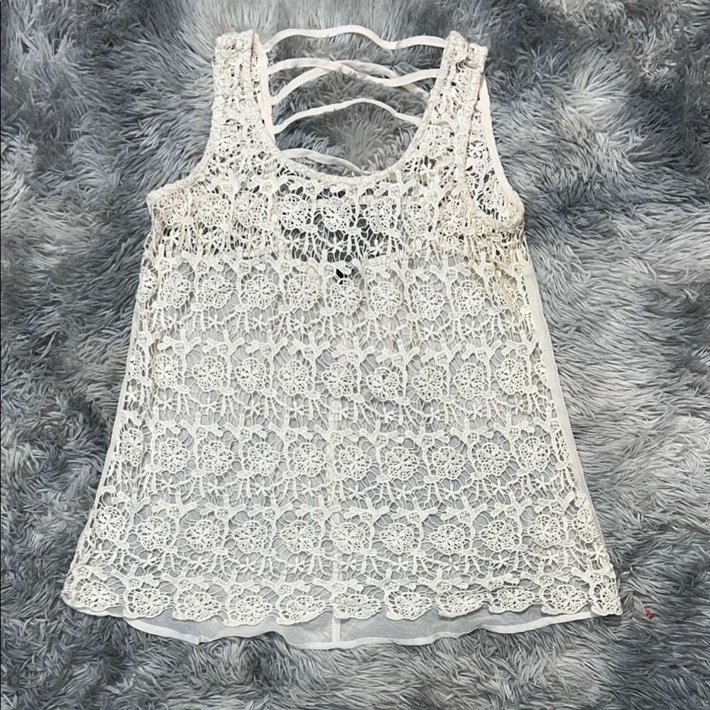 ♥️ Maurices Cream Lace Top Size Medium